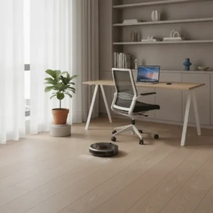 De Eufy Omni C20 robotstofzuiger maakt de houten vloer van een moderne thuiswerkplek moeiteloos schoon.